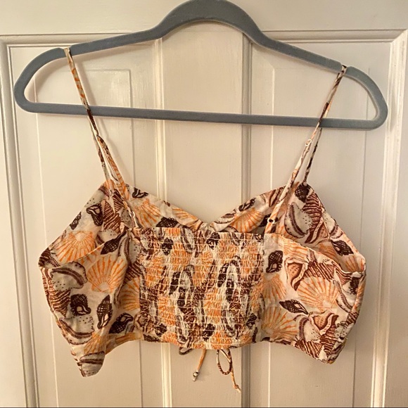 Urban Outfitters seashell top - Picture 2 of 2